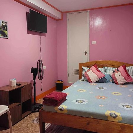 J&J Tourist Inn Bohol Esterno foto