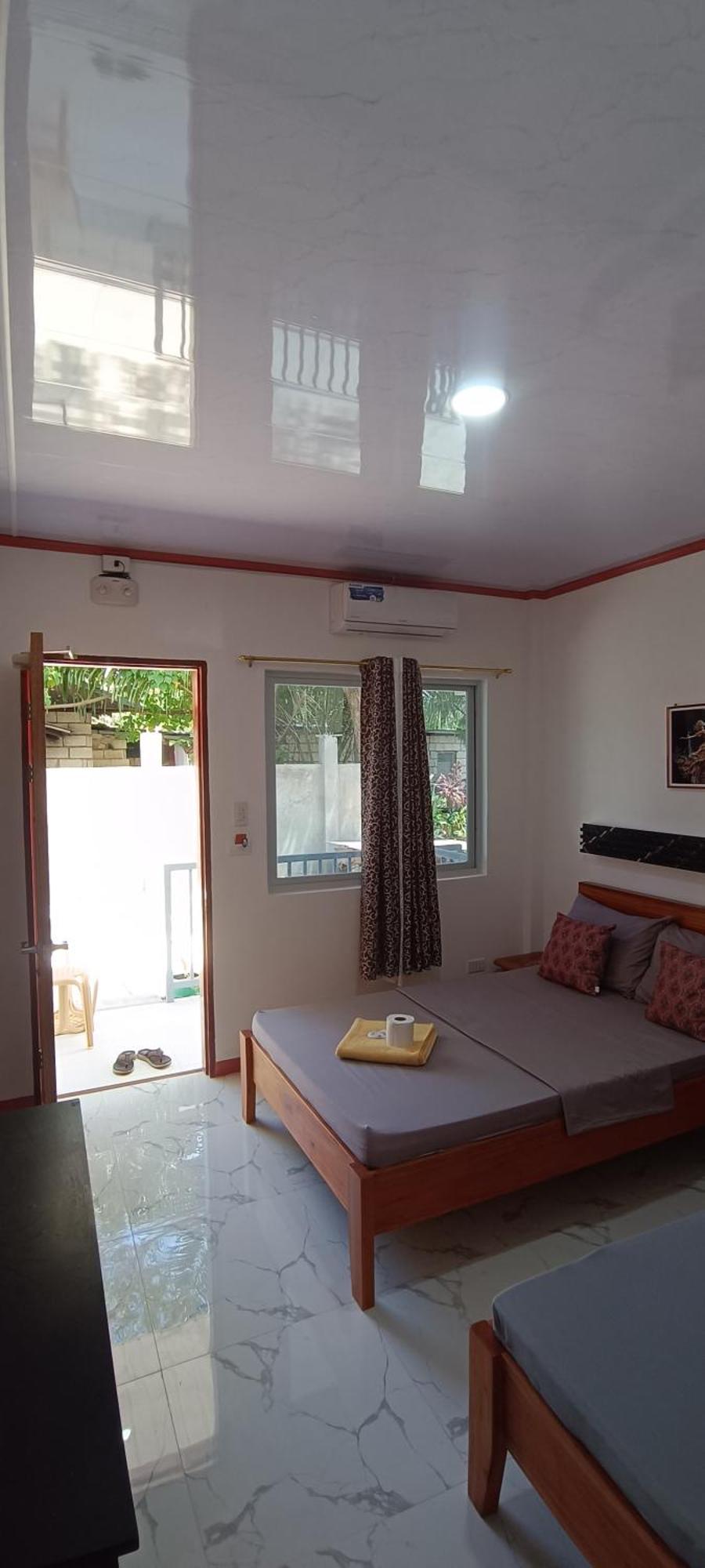 J&J Tourist Inn Bohol Esterno foto
